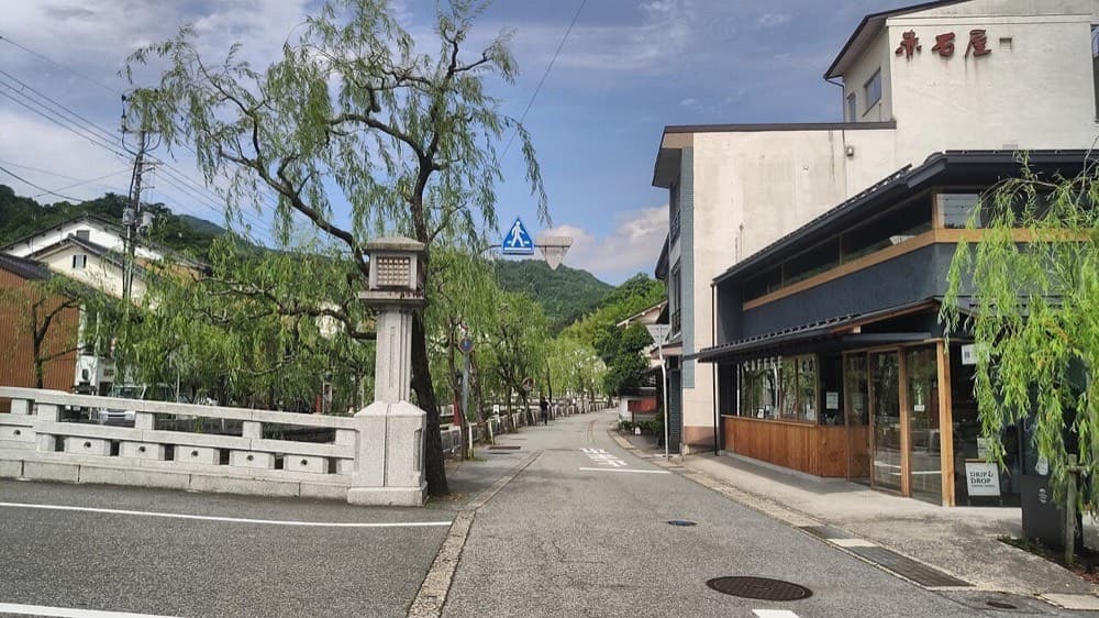 柳並木の北柳通り