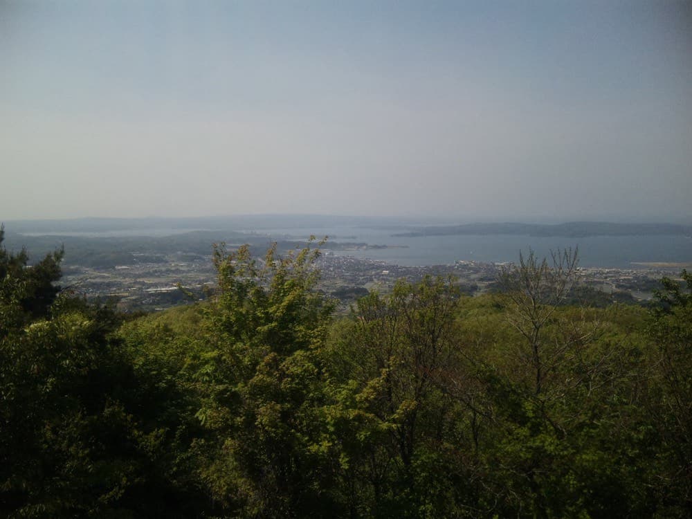 城山展望台から望む七尾湾