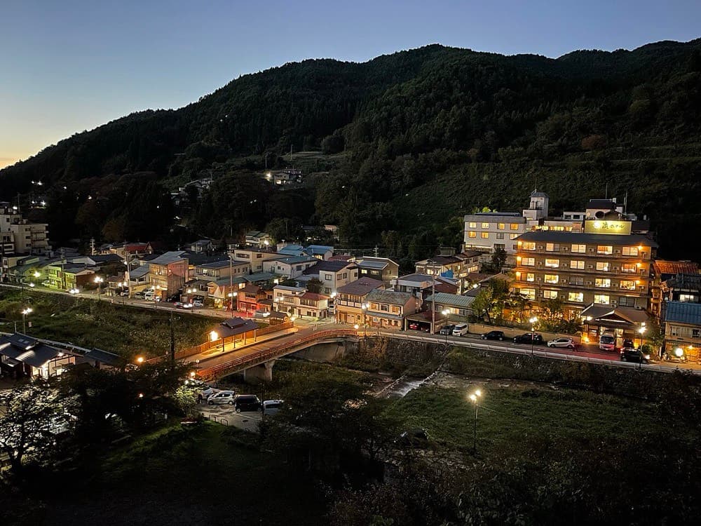 渋温泉の夜景
